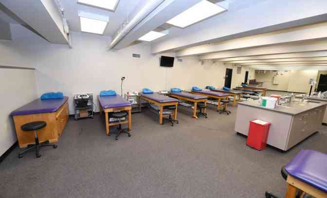 Broussard Athletic Training Facility Broussard Athletic Training Facility